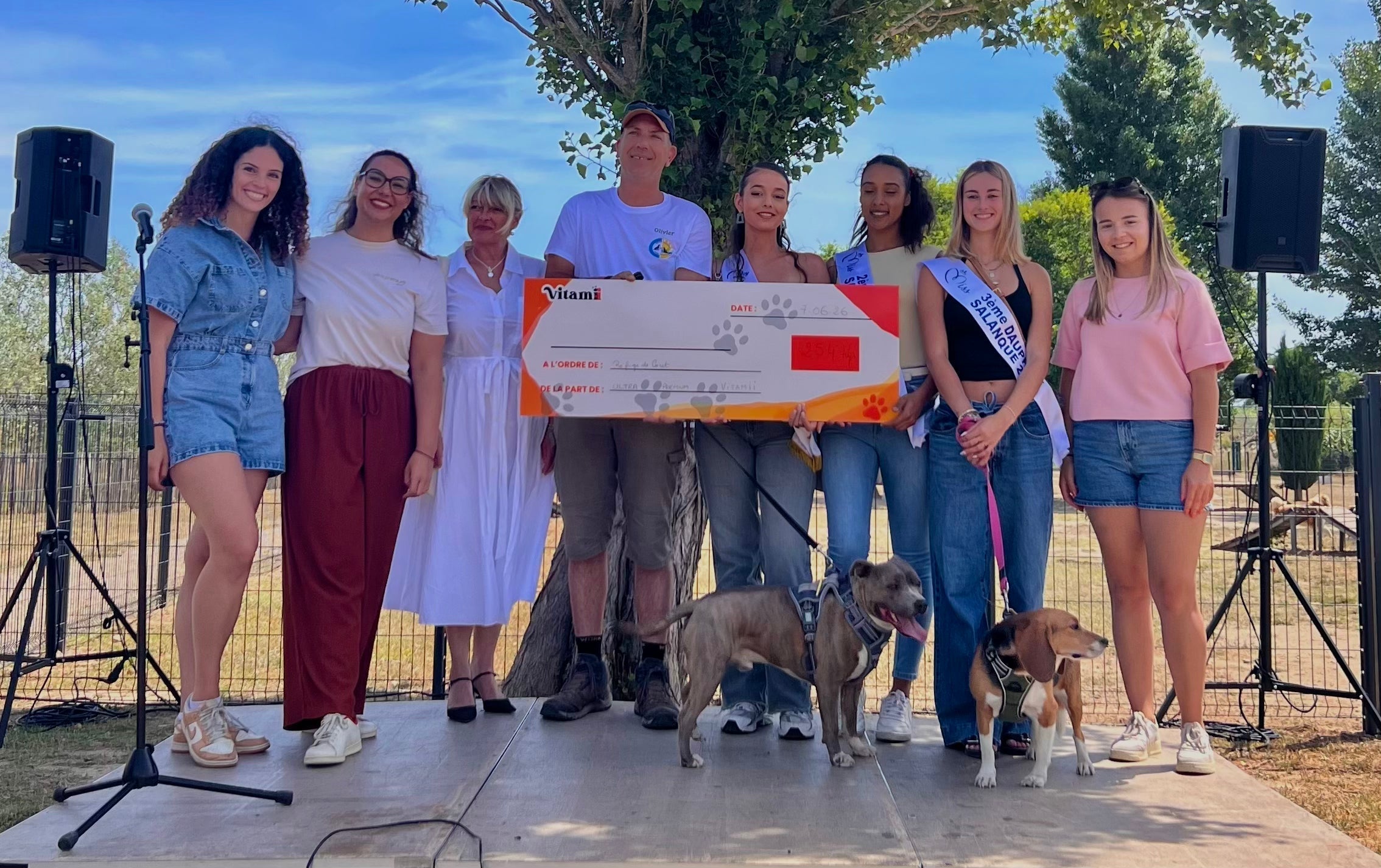 Entrega del cheque de canicross VITAMII