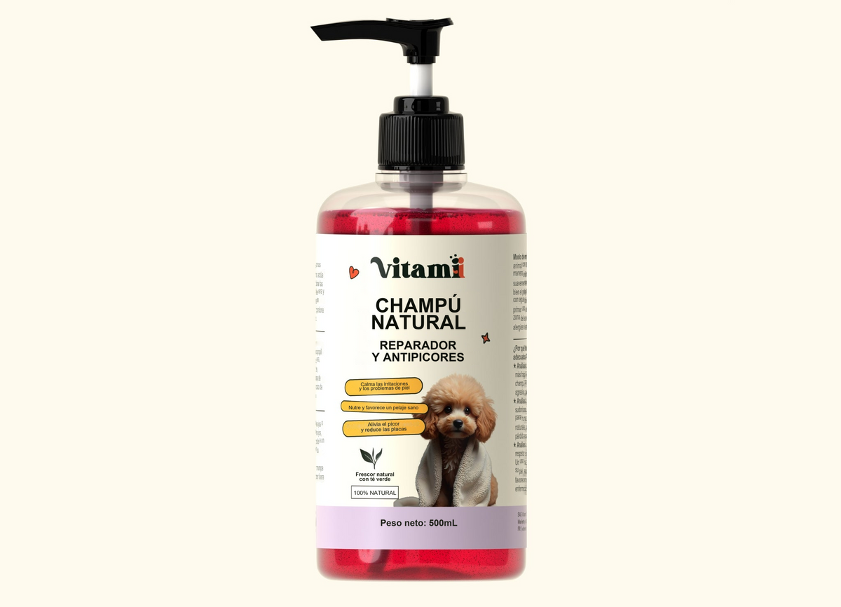 Champú natural reparador y antipicores, con etiqueta en español